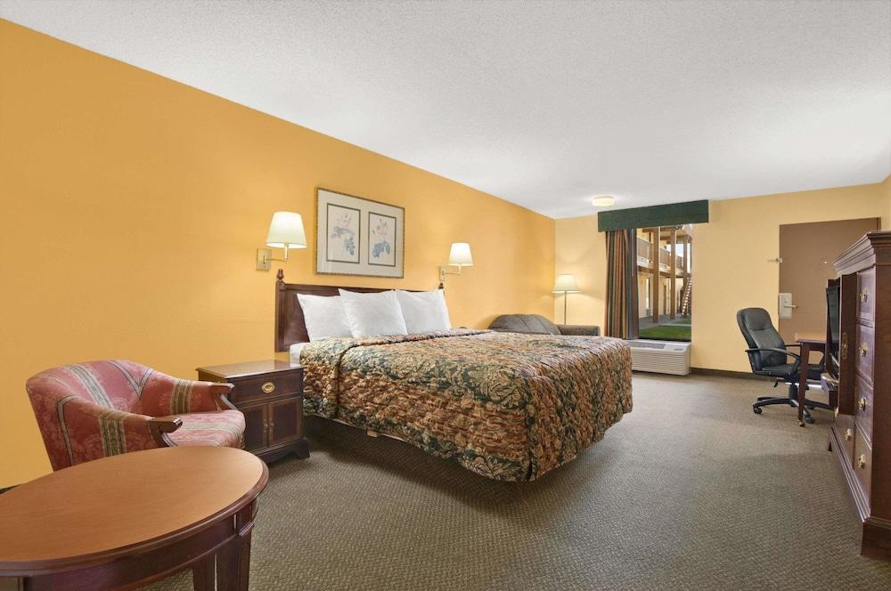 Days Inn By Wyndham Burleson Ft. Worth Dış mekan fotoğraf