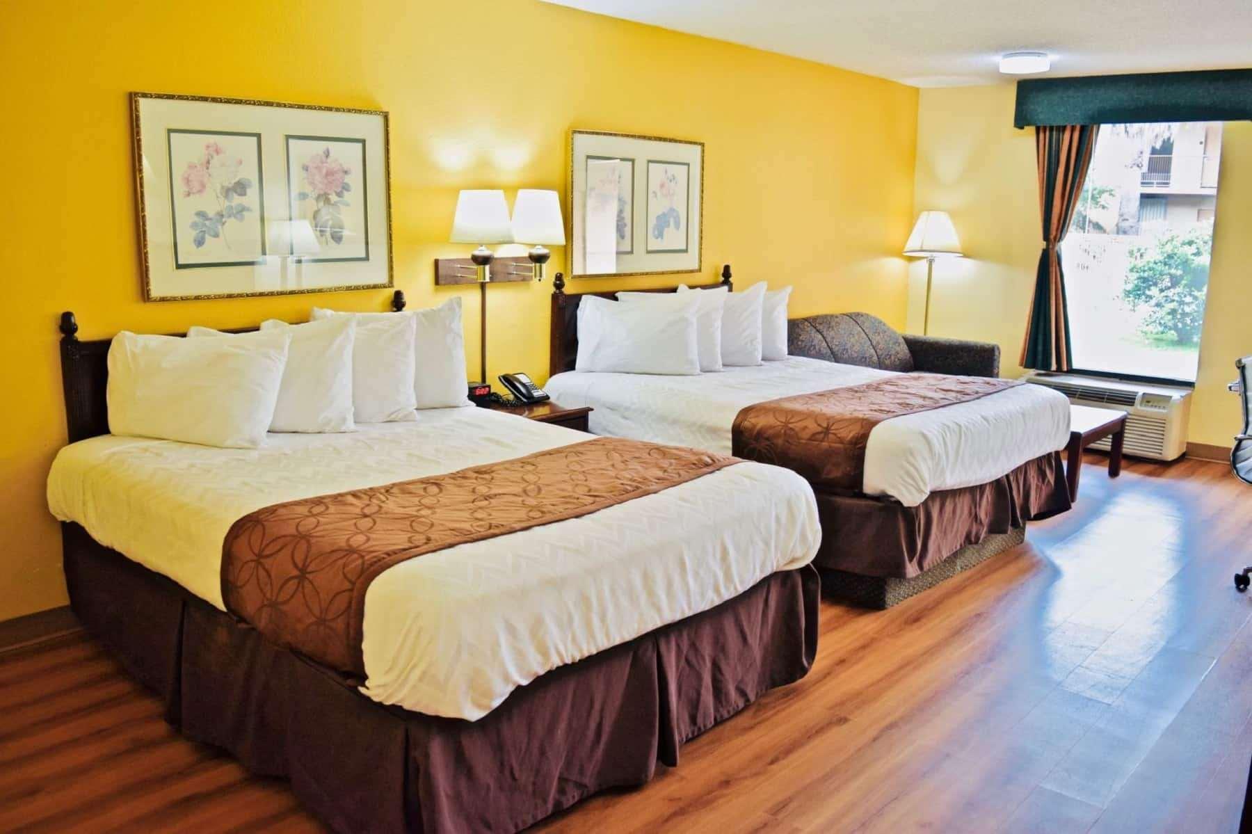Days Inn By Wyndham Burleson Ft. Worth Dış mekan fotoğraf