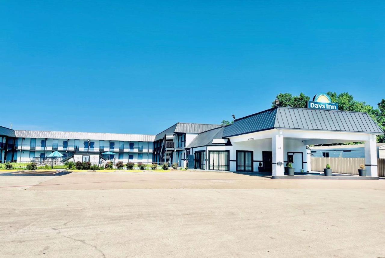 Days Inn By Wyndham Burleson Ft. Worth Dış mekan fotoğraf