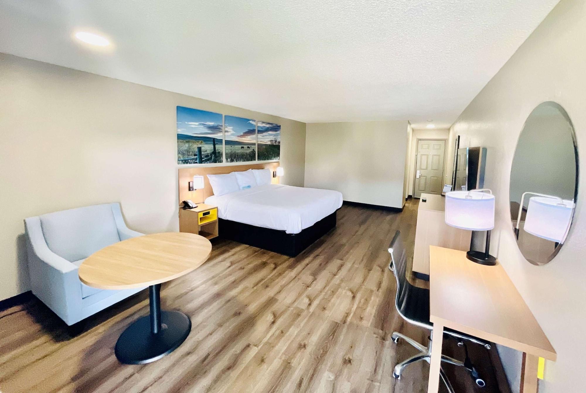Days Inn By Wyndham Burleson Ft. Worth Dış mekan fotoğraf